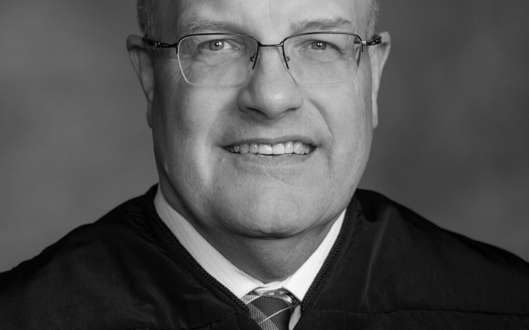 Douglas Bahr