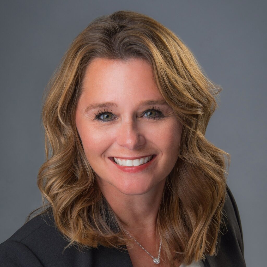 Shelly Carlson Headshot